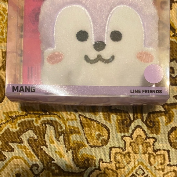 BT21 Mang Compact Mirror Keychain - Picture 2 of 7